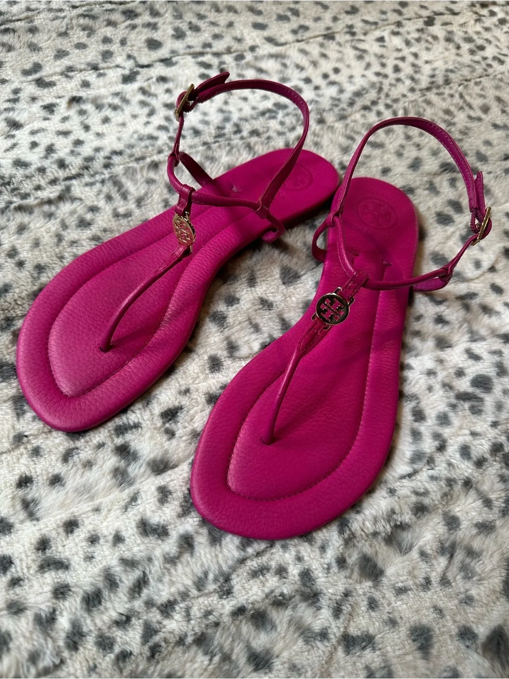 Tory Burch Fuchsia Hot Pink Leather T-Strap Mini Sandals with Gold Logo